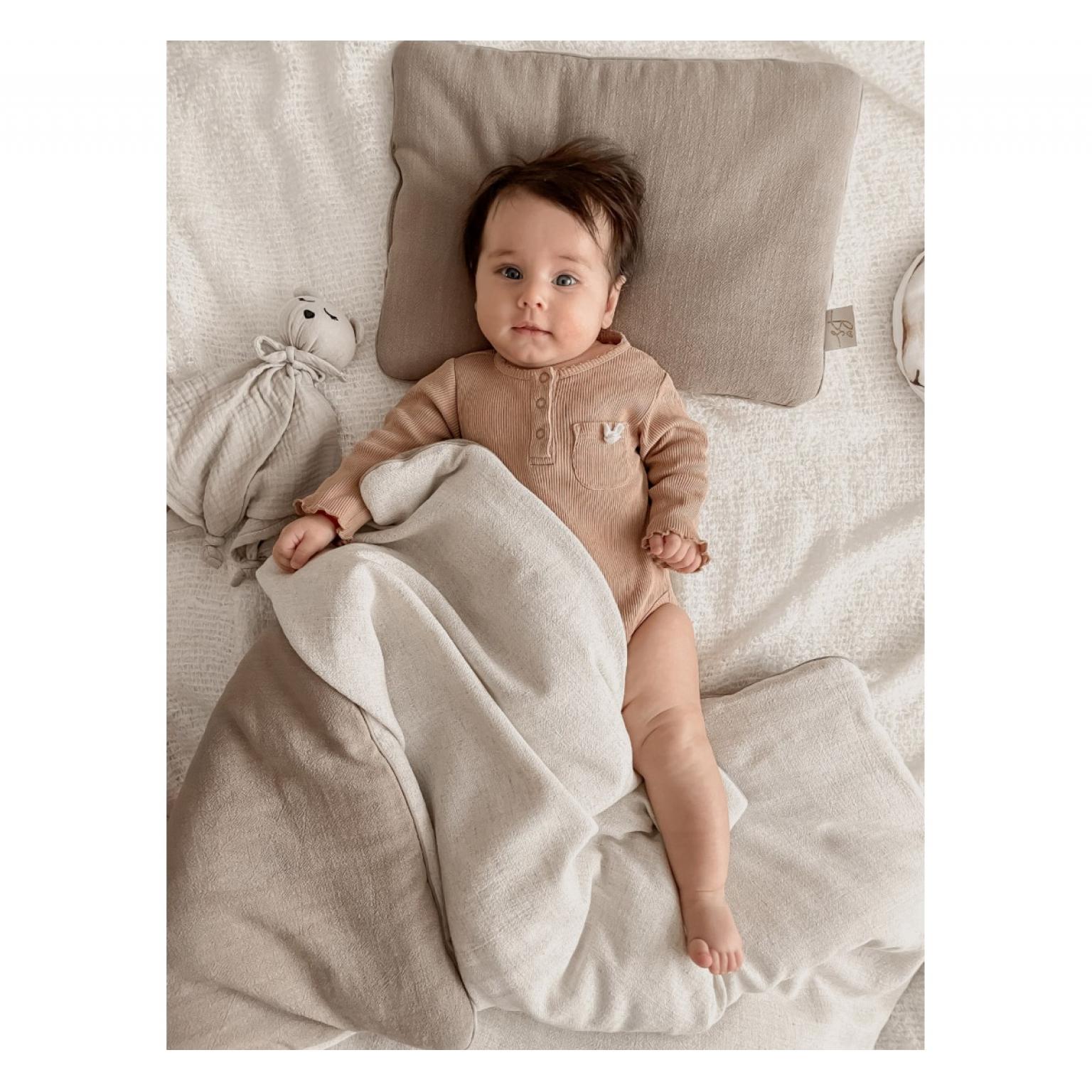 BABYSTEPS bērnu gultas veļas komplekts divpusējs 135×100 см , 2 daļas — Linen — Natural i Dark Beige 3